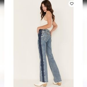 Wrangler Westward Two Toned Colorblock Side Panel High-Rise Bootcut Size 26